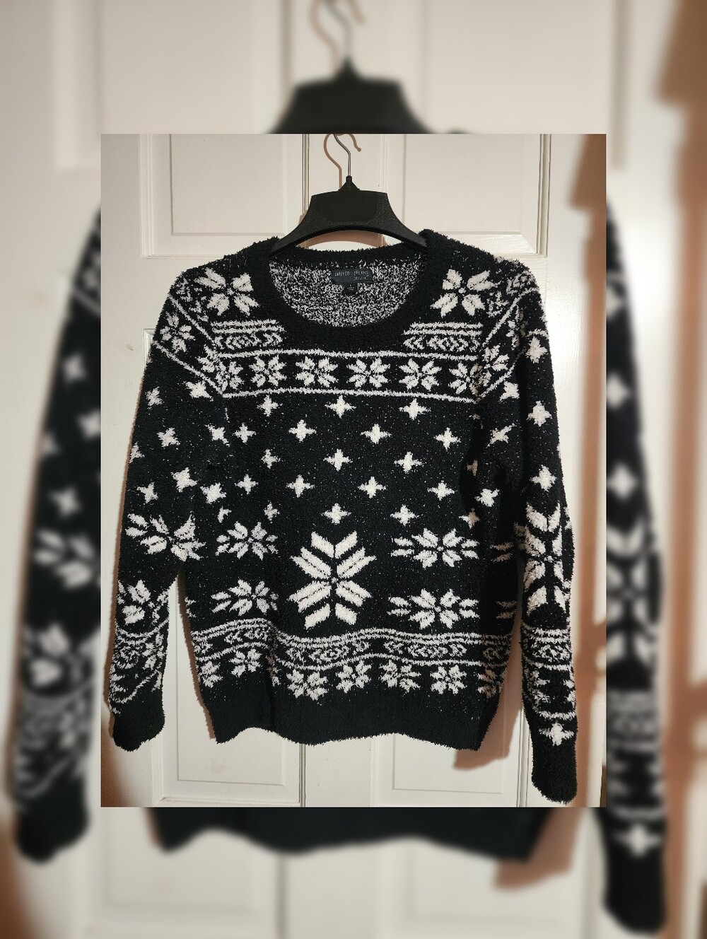 Barefoot Dreams CozyChic Seaside Black Fair Isle Crew Neck Sweater L - Picture 2 of 8